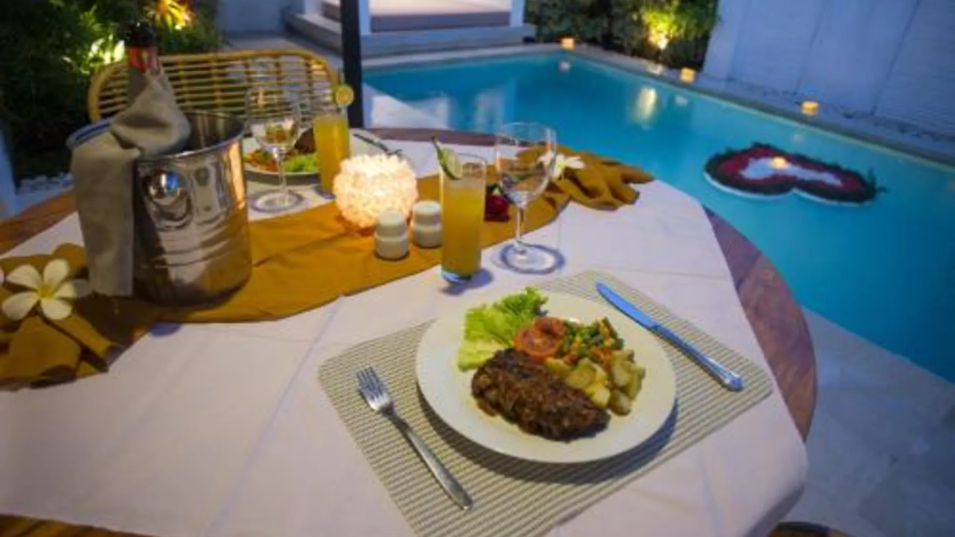 발리 더 콘스 빌라 발리 스미냑 5성급 호텔 부대시설