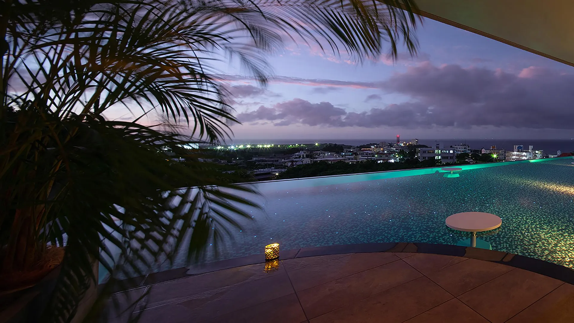 오키나와 본섬 글램데이 스타일 호텔 앤 리조트 오키나와 요미탄 5성급 호텔 스위트룸