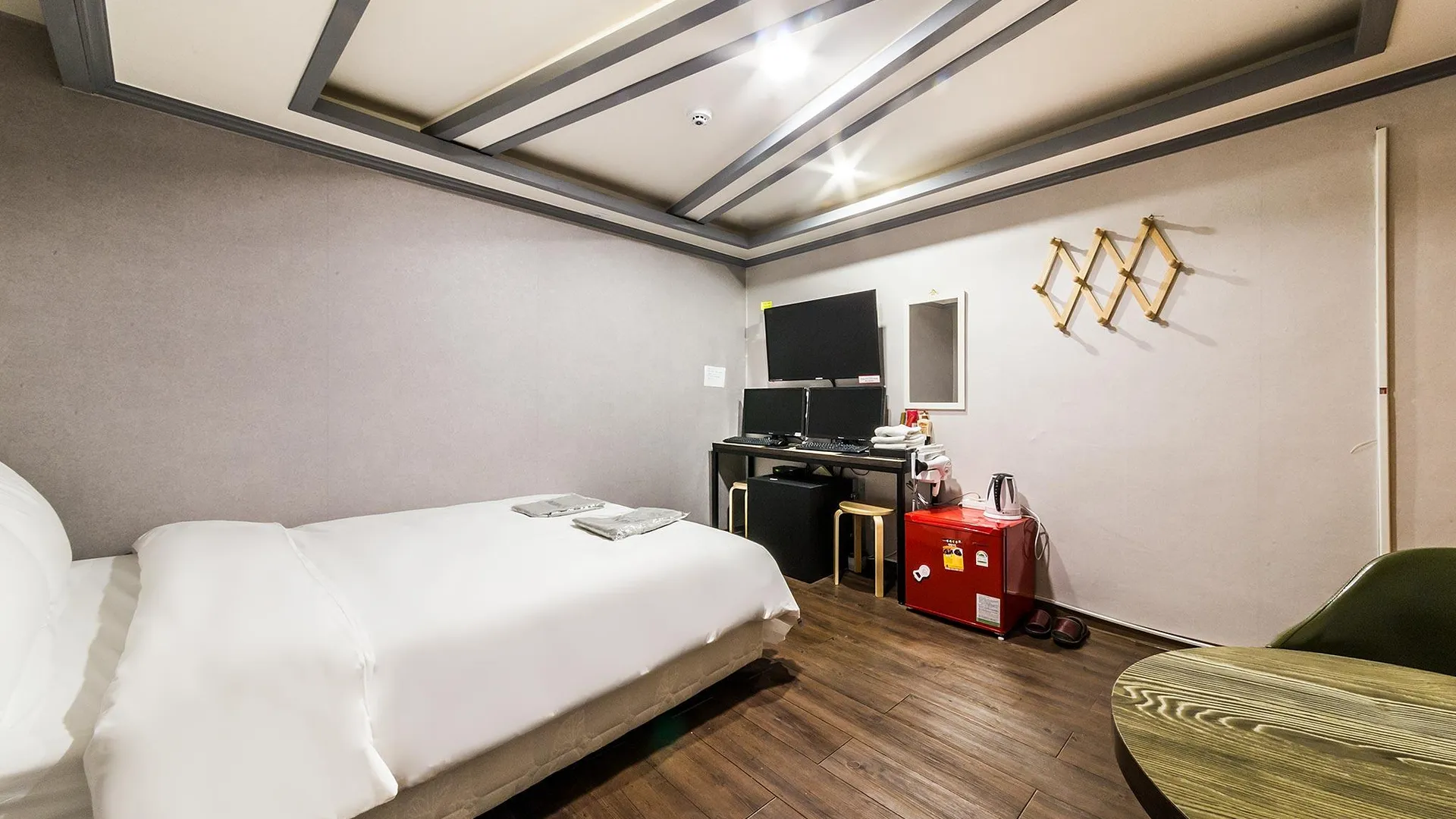 서울 불광 톰플러스 2성급 호텔 스위트룸