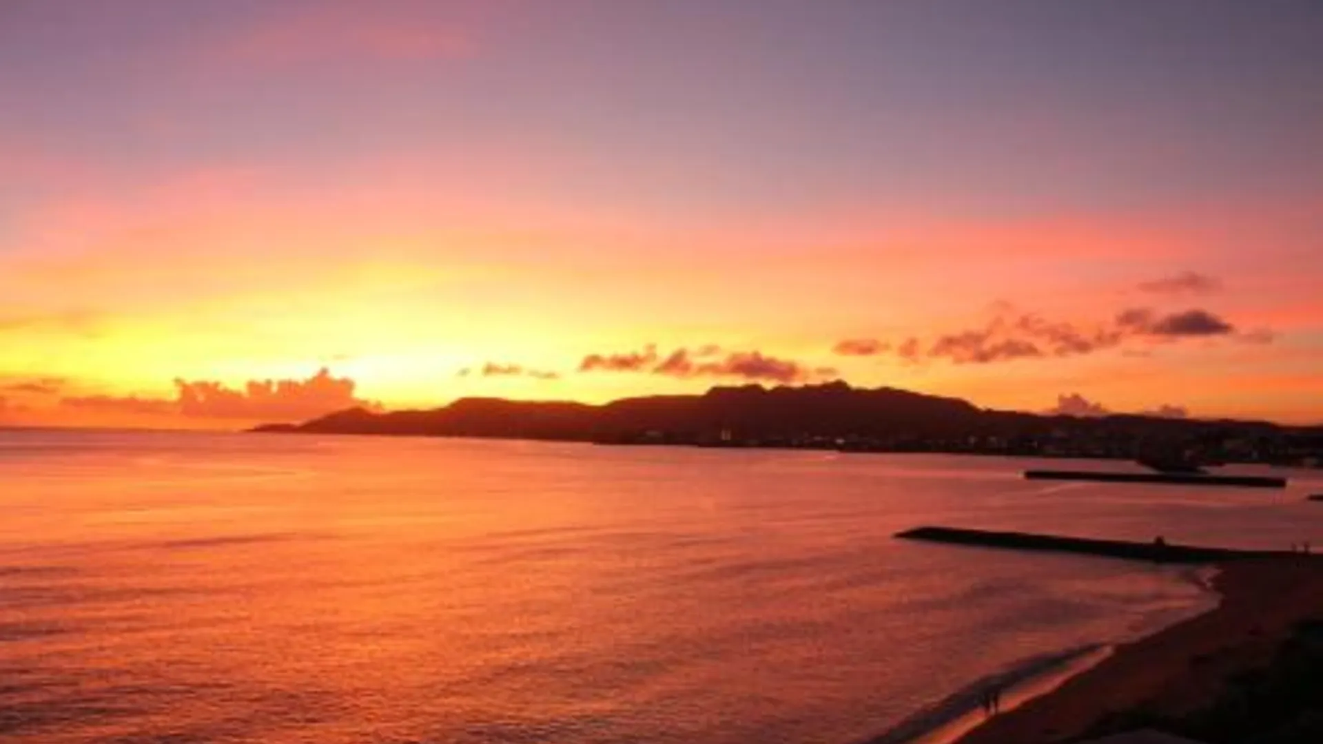 오키나와 본섬 게이트 인 나고 3성급 호텔 수영장