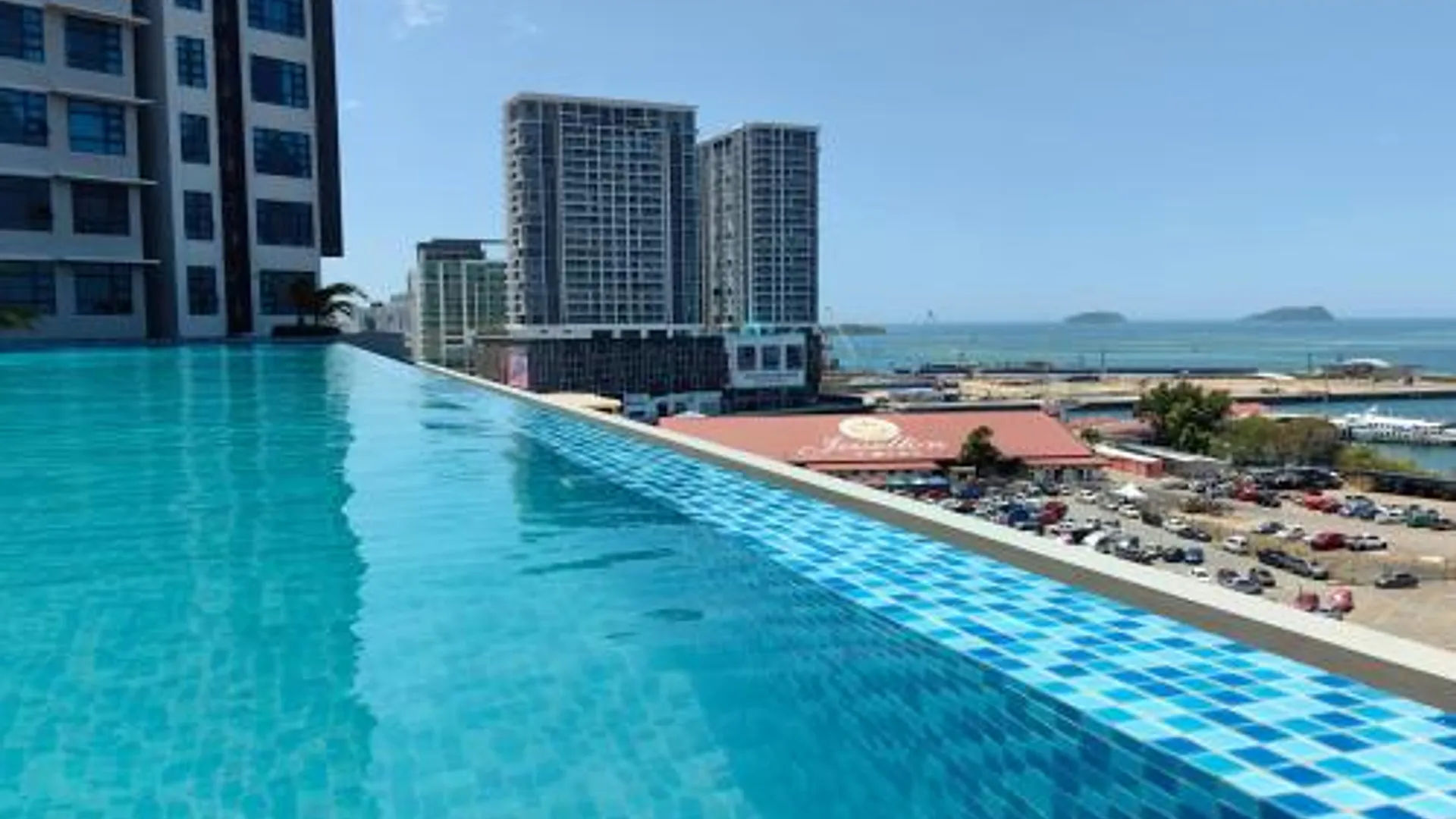 코타키나발루 중심 업무 지구 (CBD)의 아파트먼트 (52m², 침실 2개, 프라이빗 욕실 1개) 4성급 게스트하우스 로비