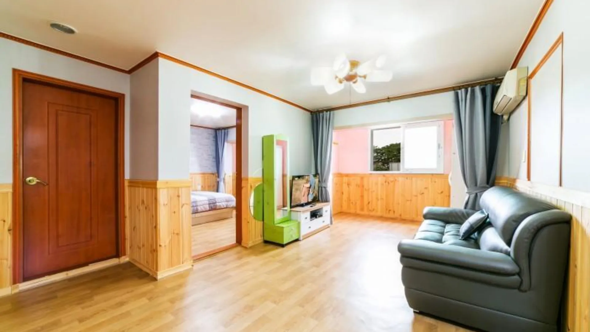 태안 태안(안면도) 해바라기해루질펜션 2성급 게스트하우스 스위트룸