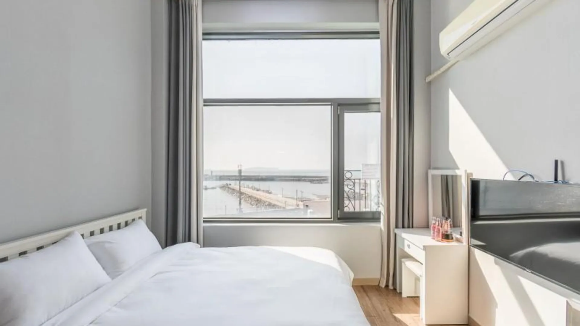 태안 태안 몽산포정다운펜션(몽산포항 도보1분) 2성급 게스트하우스 스위트룸