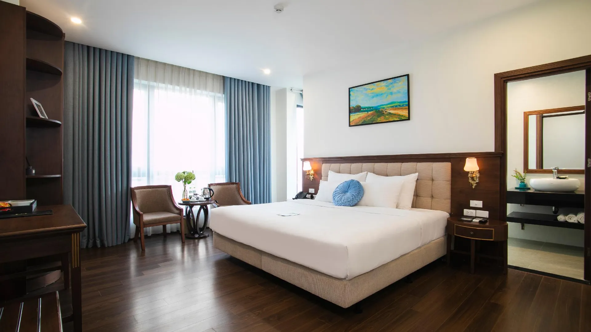 하노이 웨스턴 하노이 부티크 호텔 3성급 호텔 스위트룸