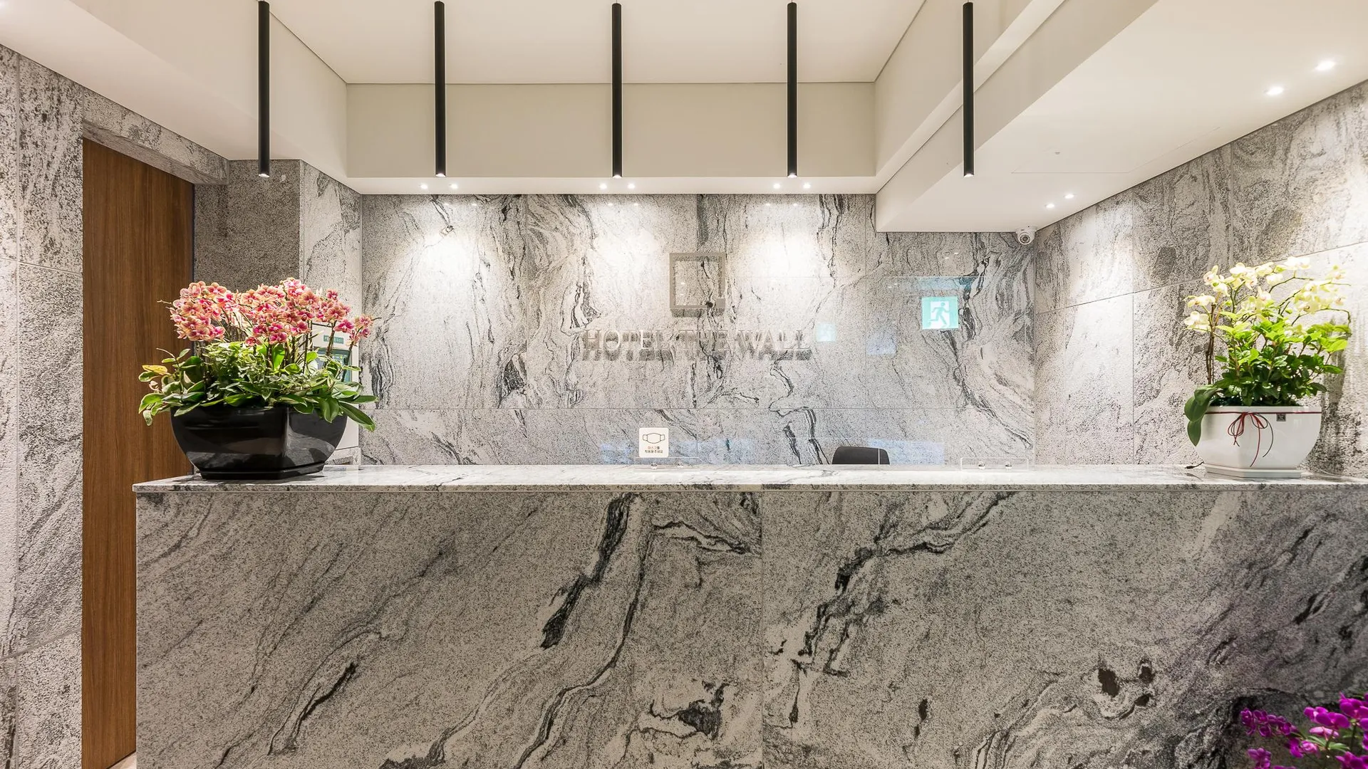 서울 성신여대역 더월(THE WALL) 2성급 호텔 로비