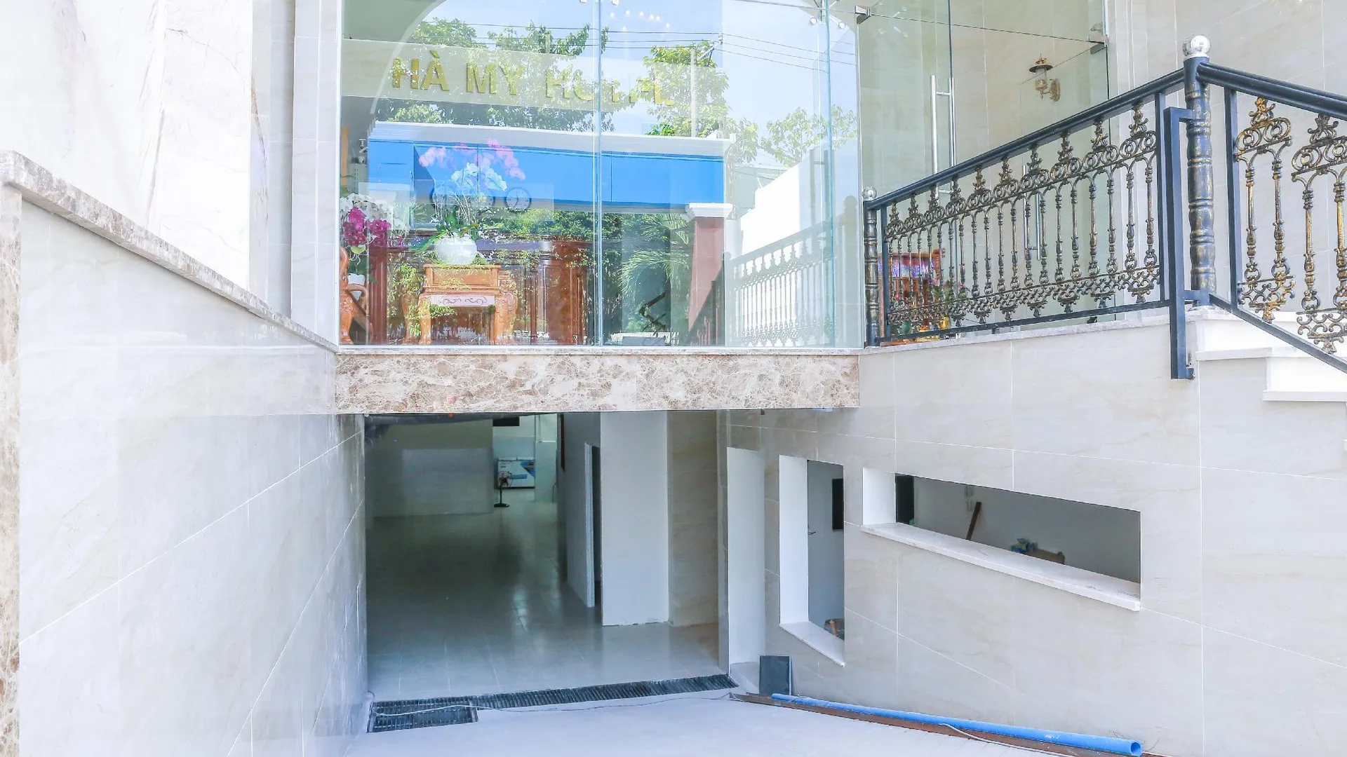 호치민 하 마이 호텔 2성급 호텔 외관