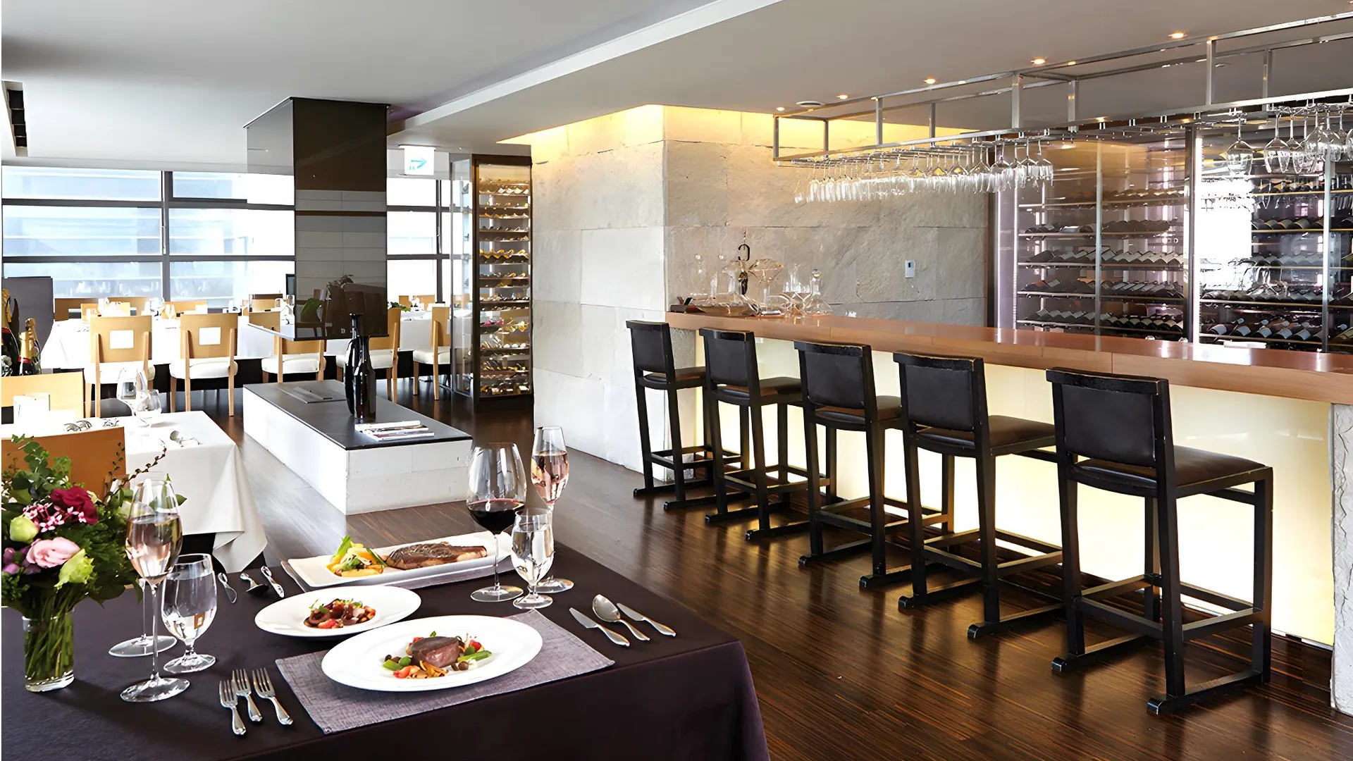 서울 더 클래식 500 이그제큐티브 레지던스 펜타즈 4성급 호텔 스위트룸