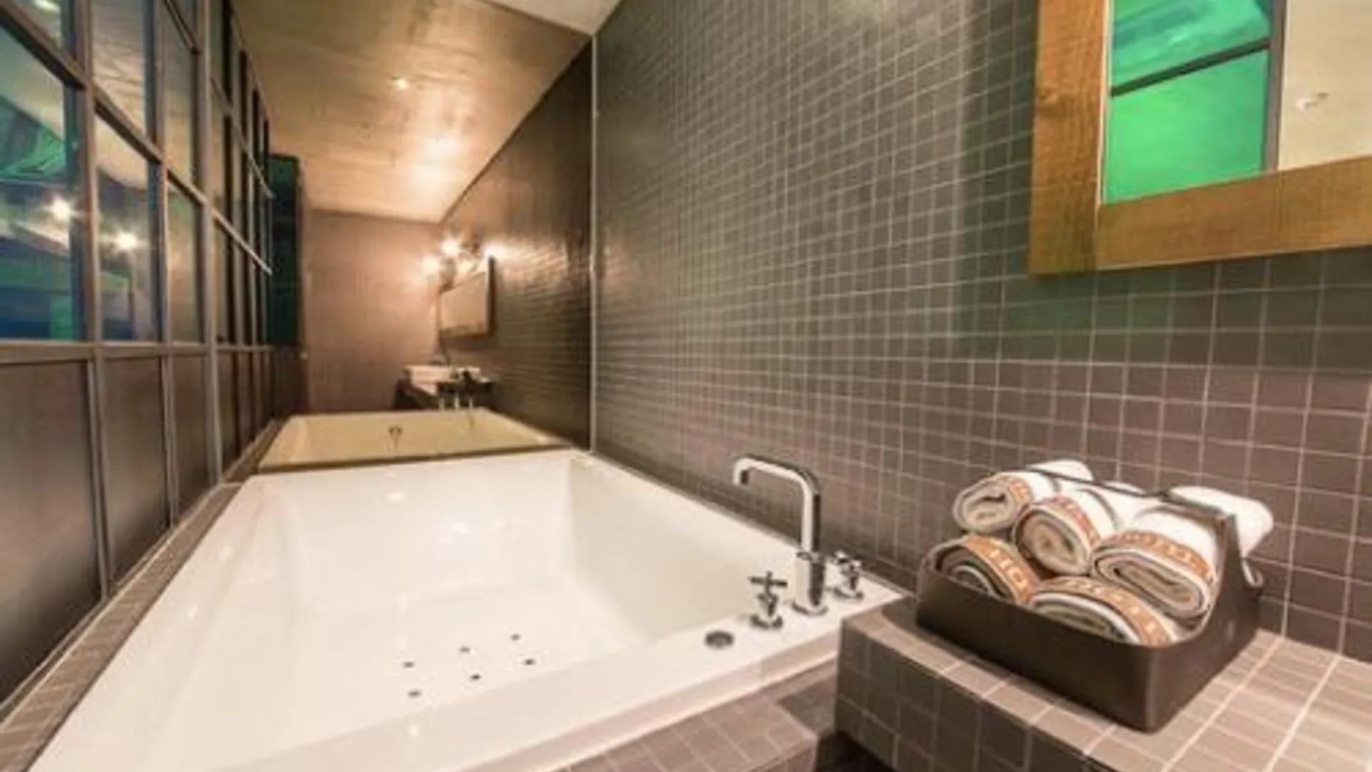 서울 호텔 더 디자이너스 종로 3성급 호텔 스위트룸