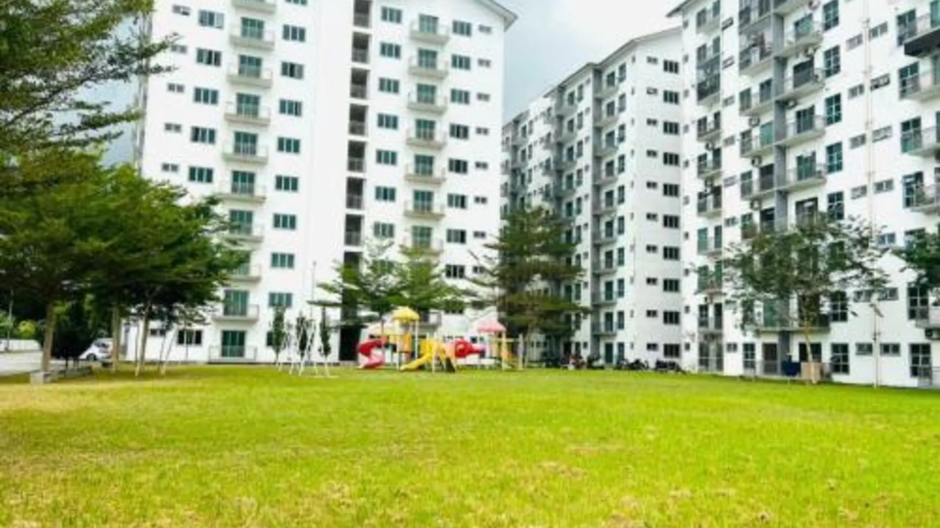 세리 만중 세리 만중의 아파트먼트 (992m², 침실 3개, 프라이빗 욕실 2개) 3성급 게스트하우스 외관