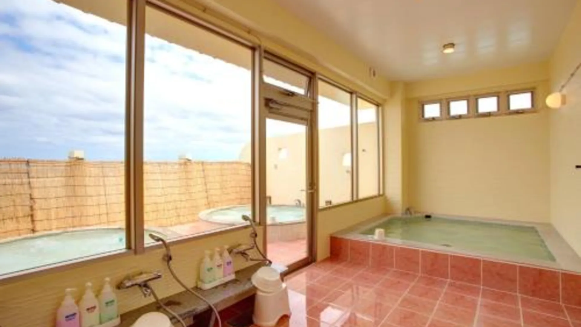 오키나와 본섬 AJ 리조트 아일랜드 이케이지마 3성급 호텔 레스토랑