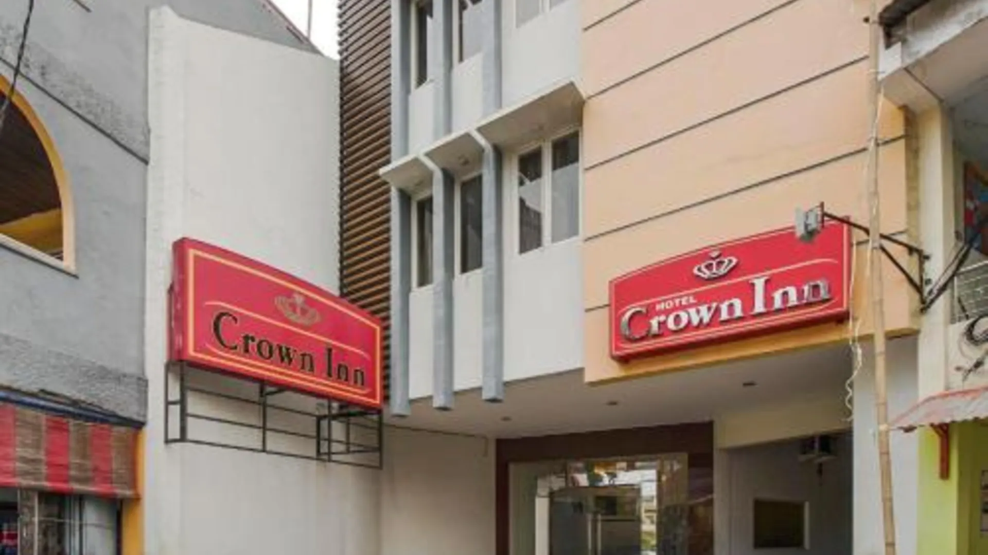 마카사르 RedDoorz Plus @ Karebosi Area 2 Makassar 3성급 호텔 외관