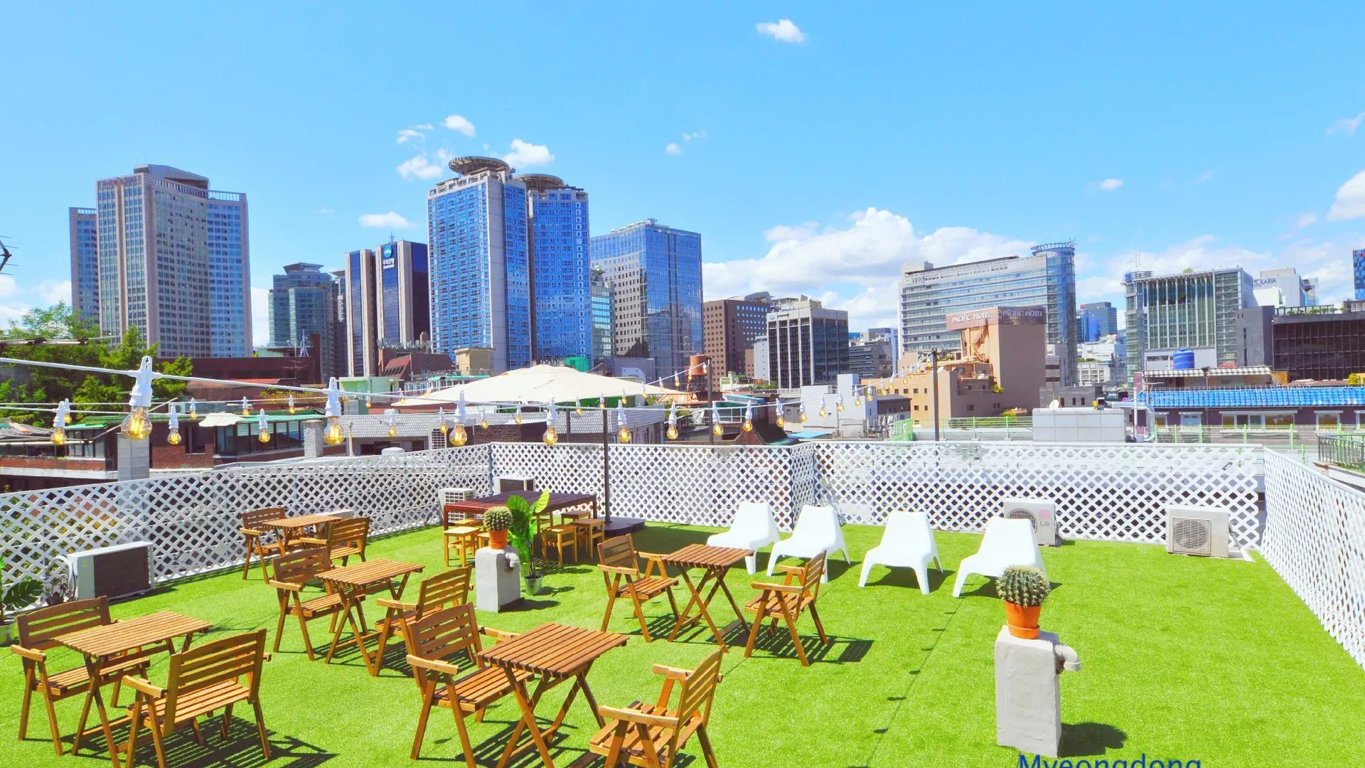 서울 OYO 루프탑 호스텔 1성급 호텔 스위트룸