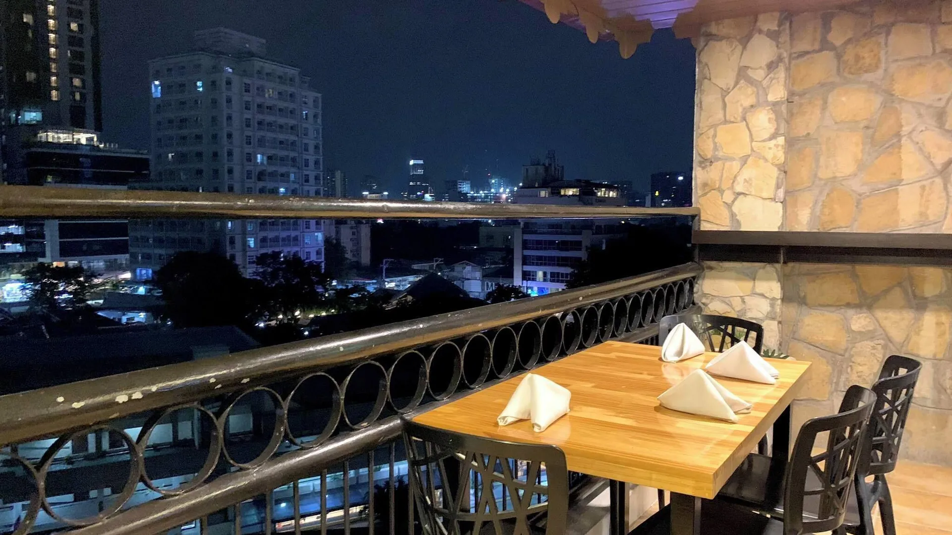 세부 푸엔테 호텔 데 세부 2성급 호텔 외관