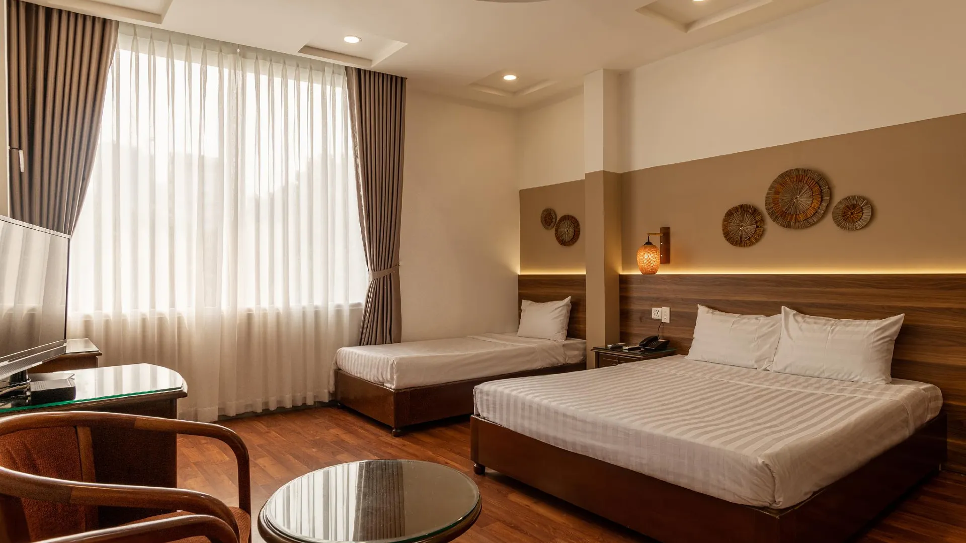 호치민 랜턴 호텔 1성급 호텔 스위트룸