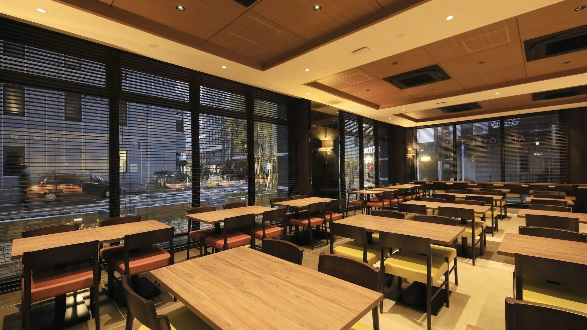 후쿠오카 퀸테사 호텔 후쿠오카 텐진 코믹 앤 북 4성급 호텔 스위트룸