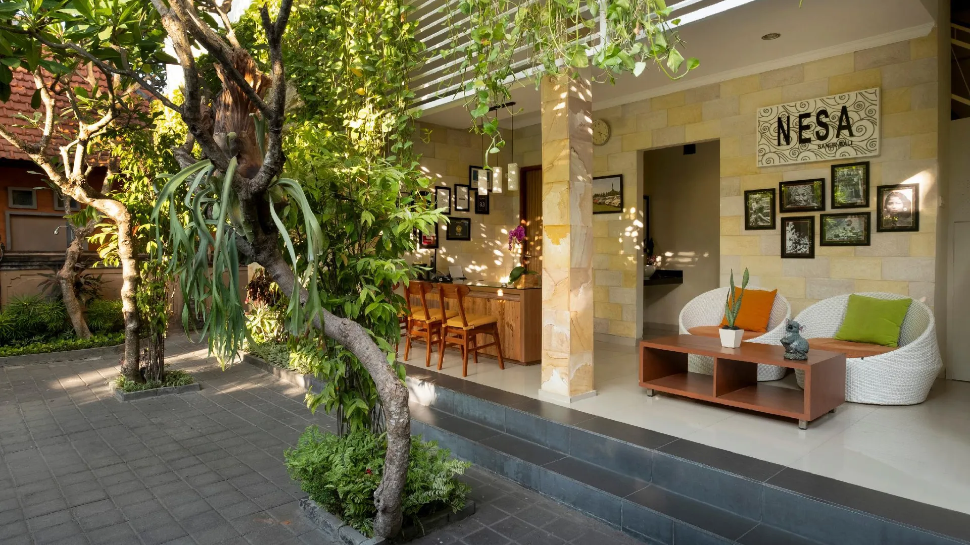 발리 네사 사누르 호텔 3성급 호텔 로비