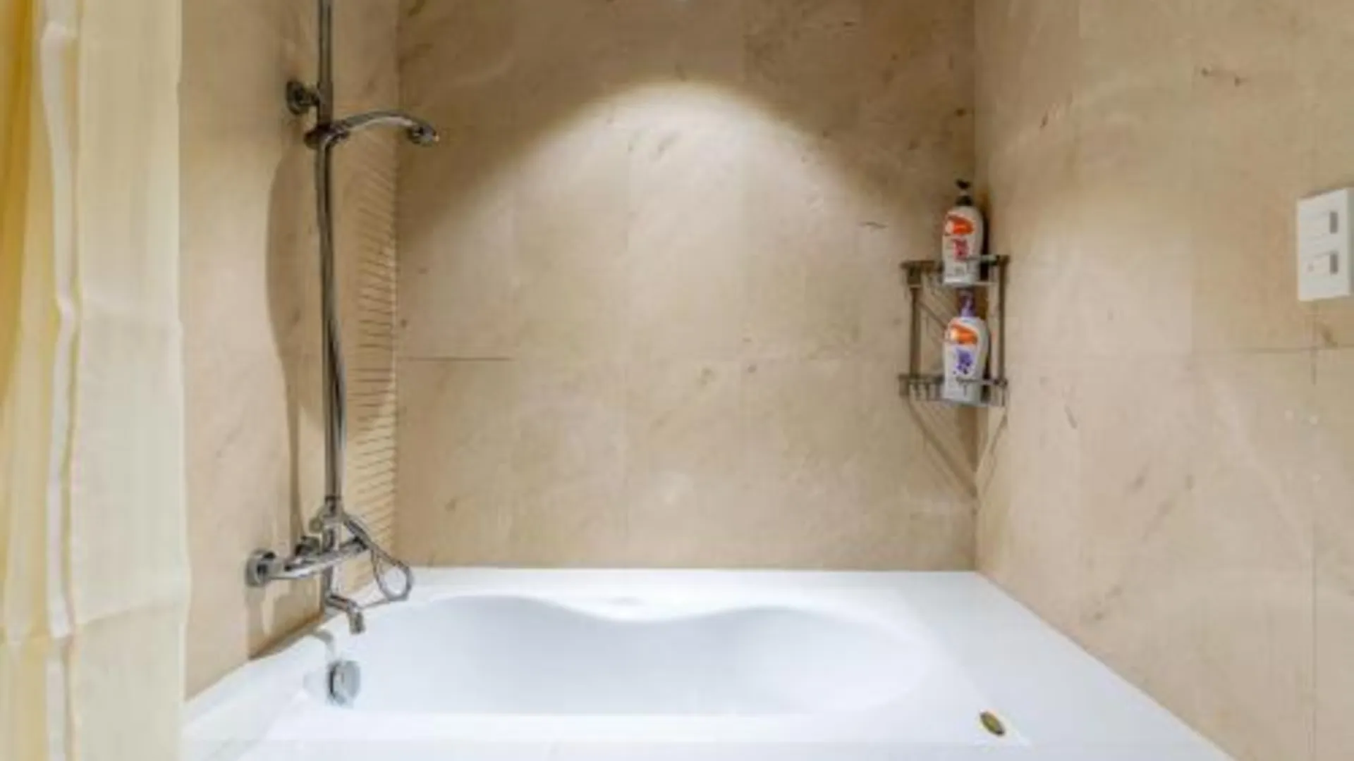 호치민 1군의 아파트먼트 (40m², 침실 1개, 프라이빗 욕실 1개) 4성급 게스트하우스 레스토랑