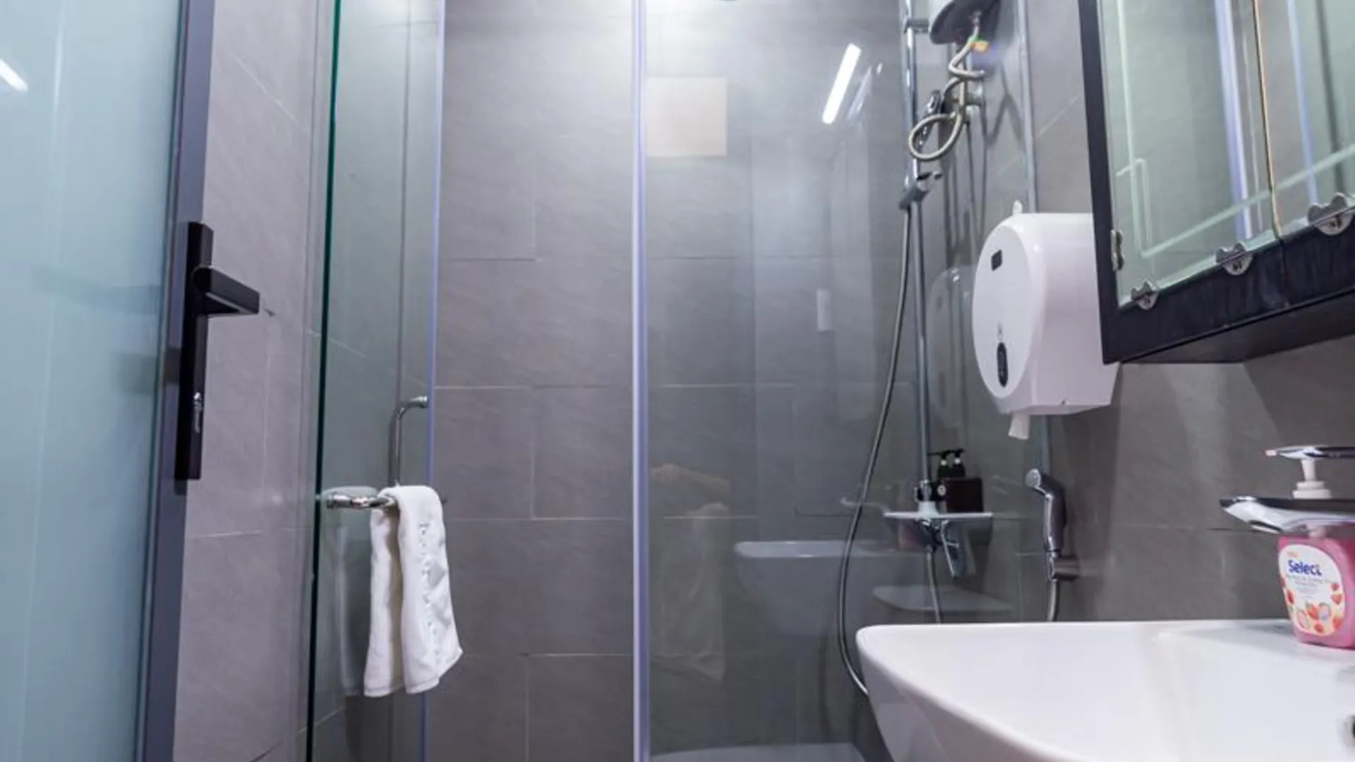 호치민 1군의 아파트먼트 (28m², 침실 1개, 프라이빗 욕실 1개) 4성급 싱글룸 스위트룸