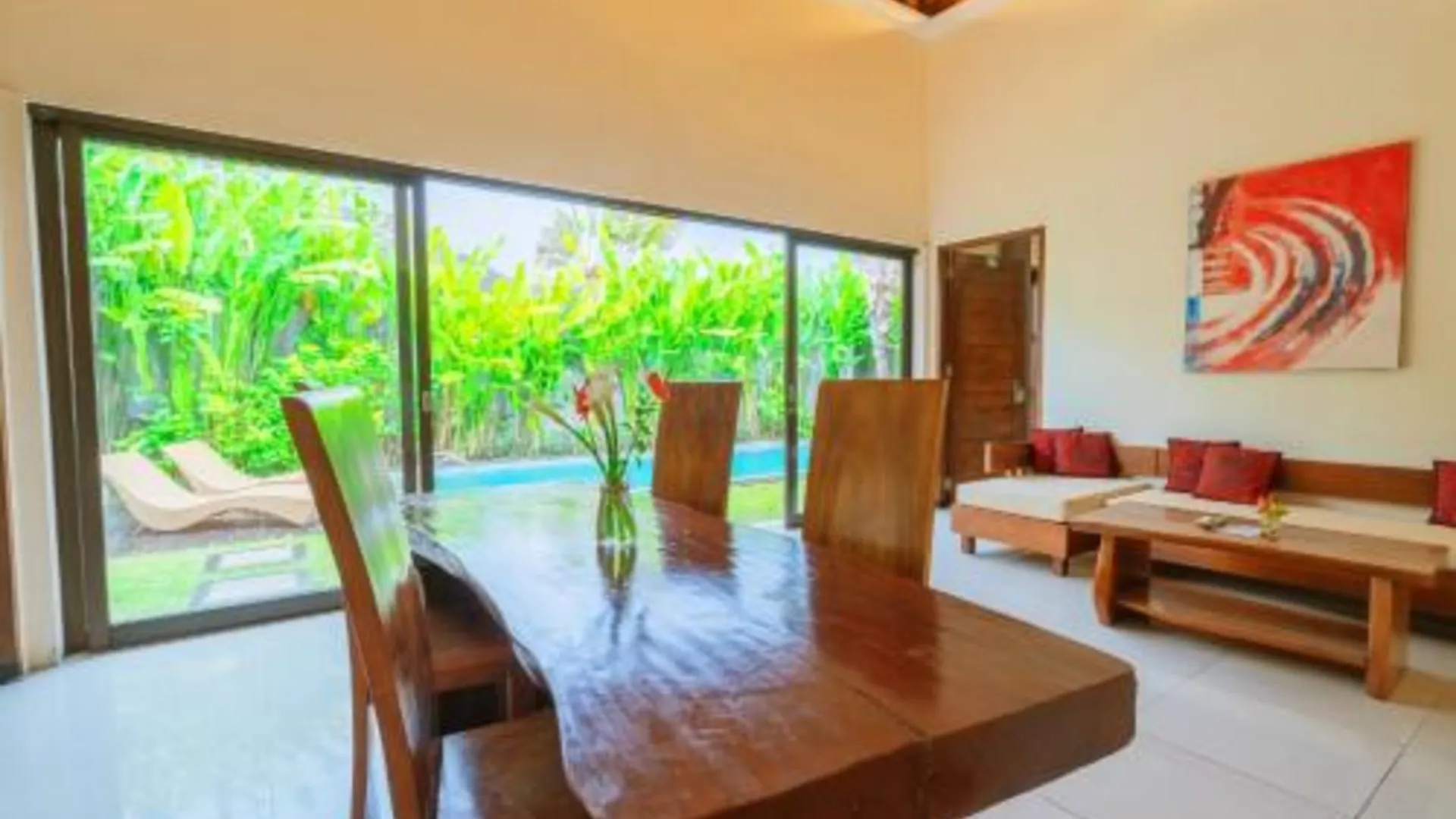 발리 스위스-벨빌라스 우말라스 4성급 호텔 외관