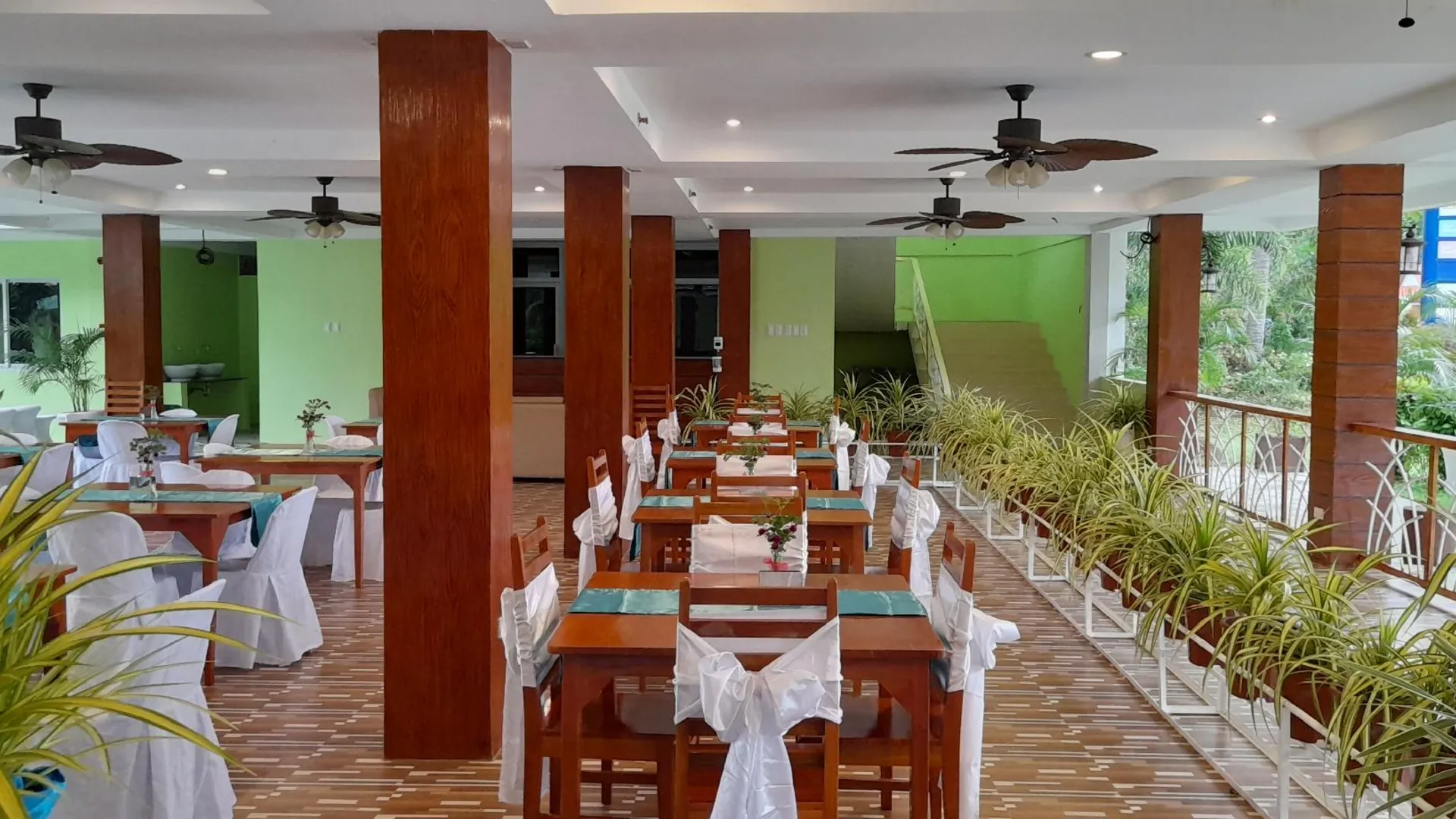 세부 카모테스 투어리스트 인 3성급 호텔 수영장