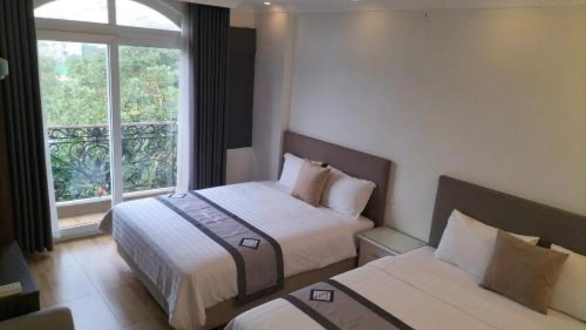 하노이 사오마이 코지 네스트 2성급 호텔 스위트룸