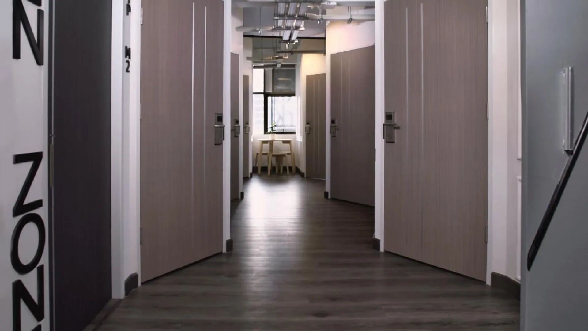 방콕 W3 웨이크워크워크 5성급 호텔 수영장