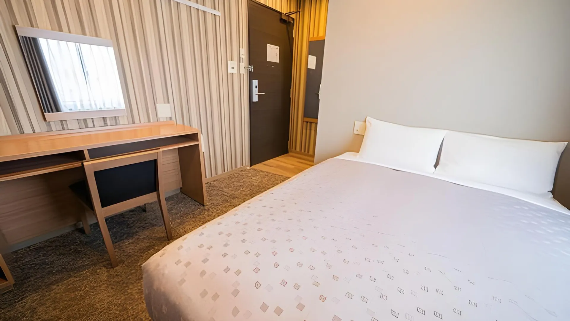 교토 Kyoto Plaza Hotel  Kyoto Station South 3성급 호텔 스위트룸