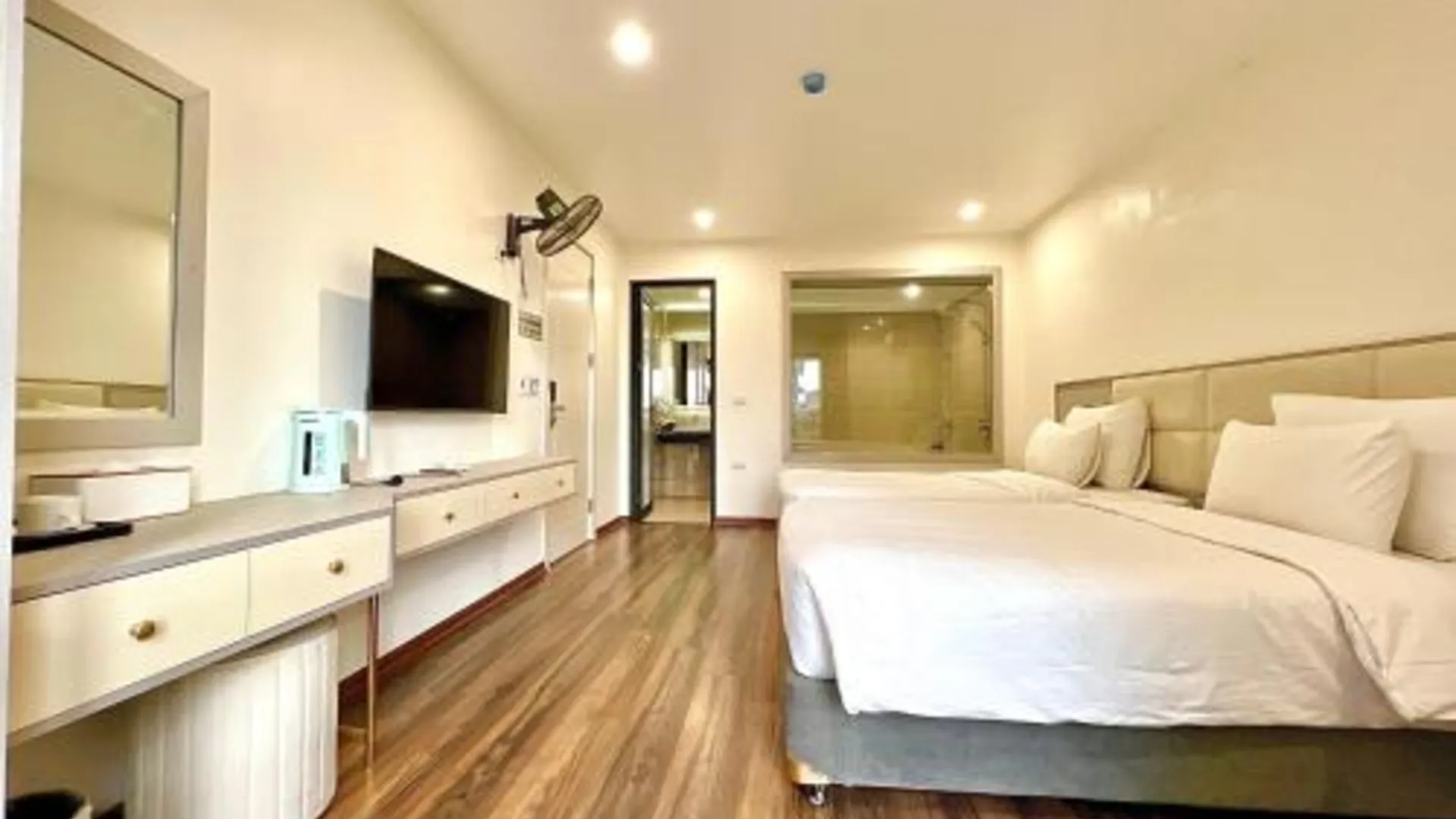 하노이 그랜드 드래곤 노이 바이 호텔 3성급 호텔 스위트룸