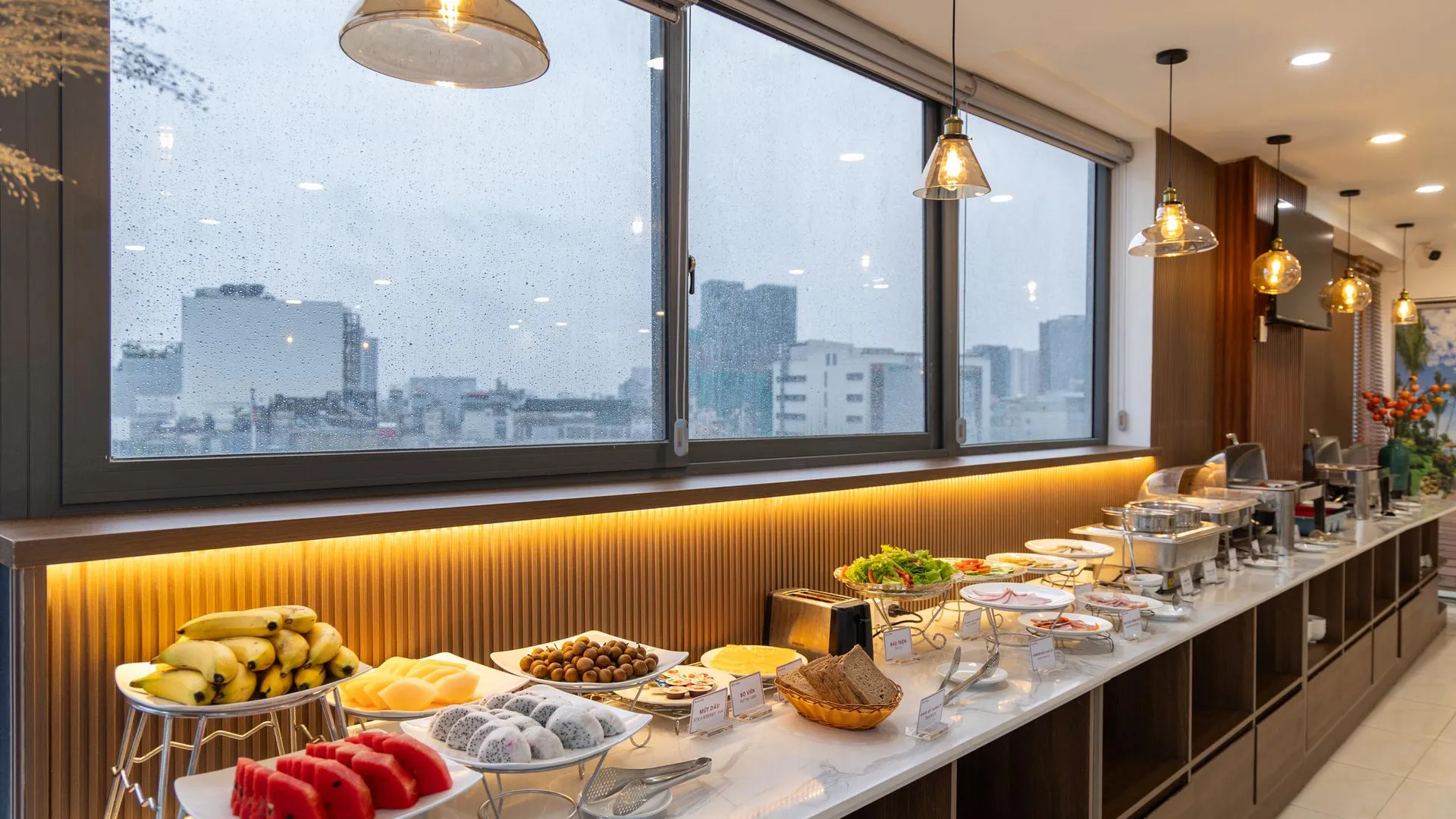 호치민 A25 호텔 - 55 깟 망 탕 8 호텔 스위트룸