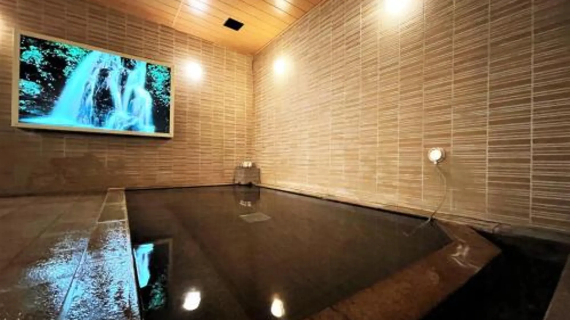 후쿠오카 호텔 루트 인 하카타 에키마에 - 하카타구치 3성급 호텔 수영장