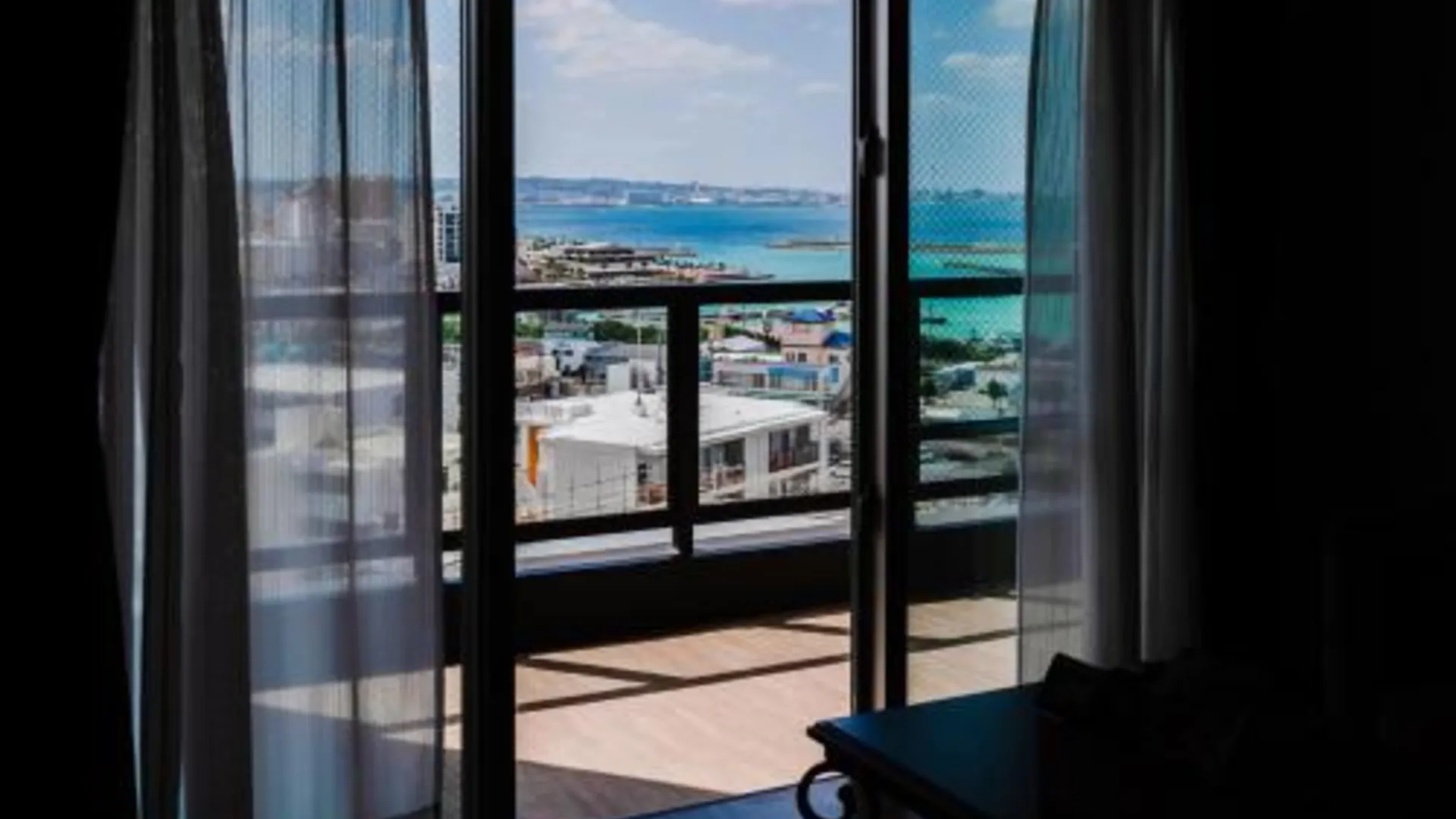 오키나와 본섬 더 호텔 차탄 바이 선레스트 리조트 4성급 게스트하우스 수영장