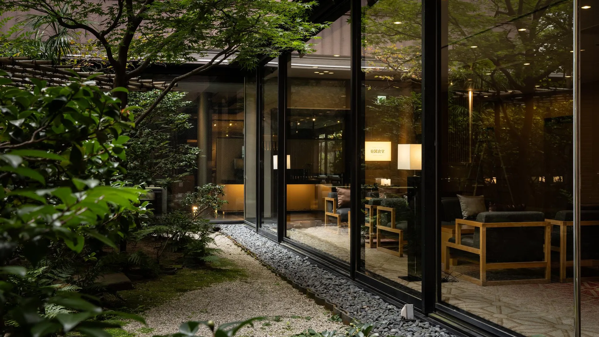 교토 르와지르 호텔 클래식 가든 교토 산조 4성급 호텔 전망