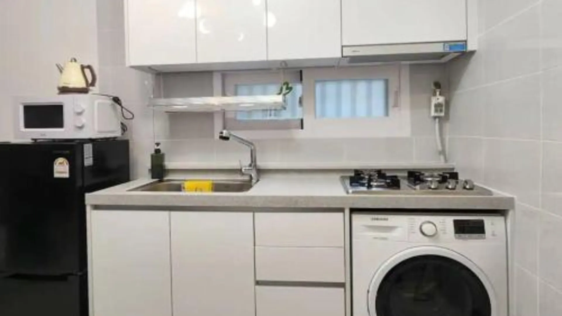 서울 철길공원 옆, White Linen House 3성급 게스트하우스 수영장