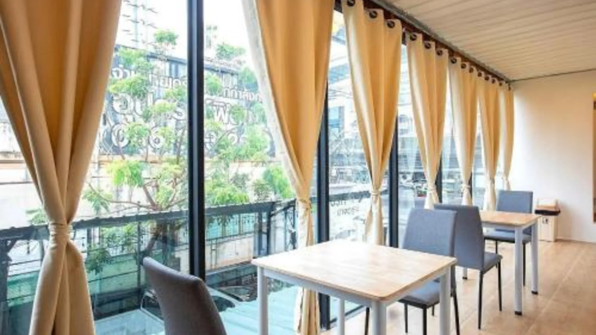 방콕 마이 코쿤 호스텔 แจ้งวัฒนะ 2성급 호텔 로비