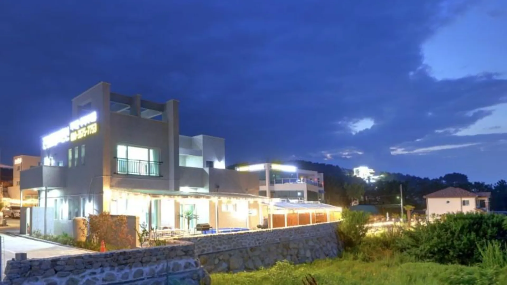 울산 간절곶캠프 카라반&펜션