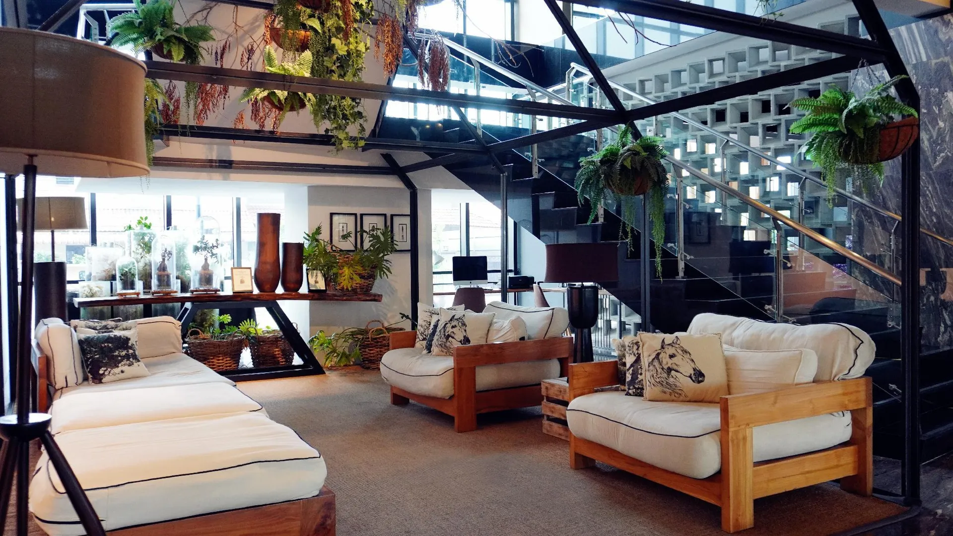 이포 M 루프 호텔 앤 레지던스 4성급 호텔 로비