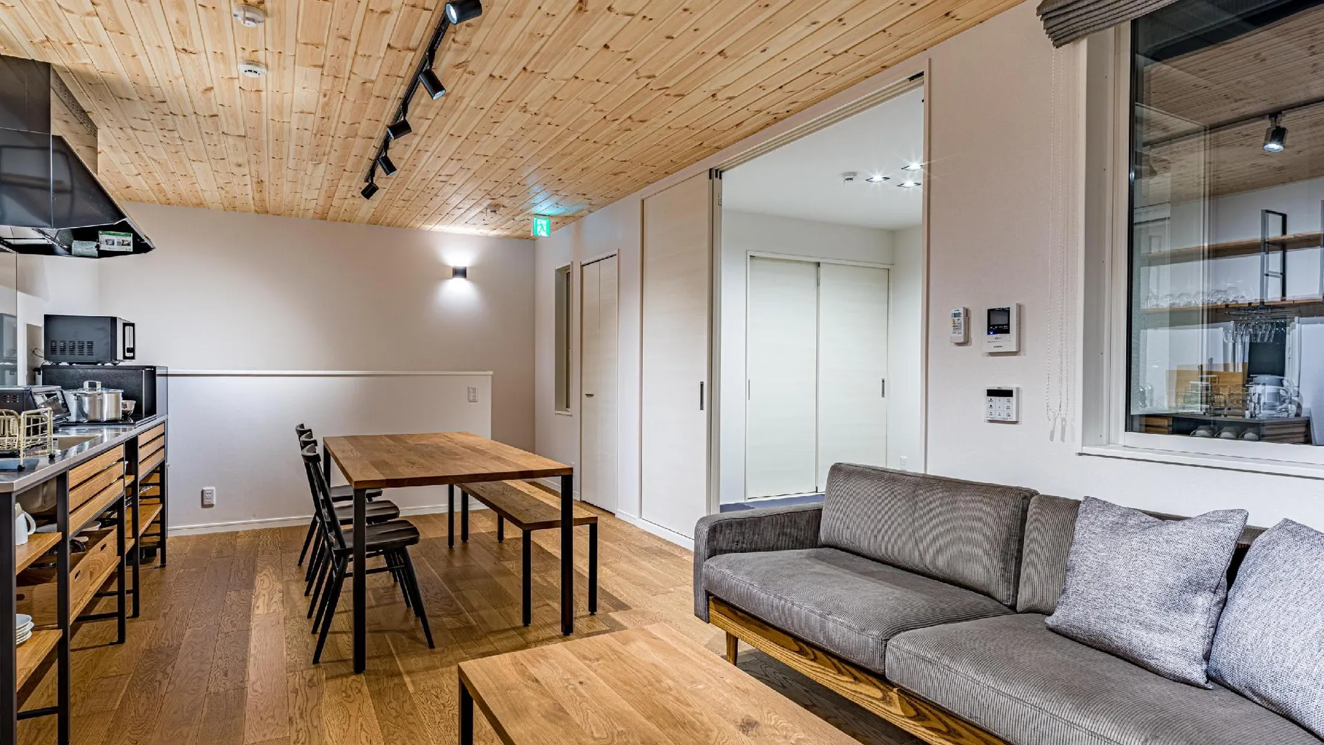 후쿠오카 라쿠텐 스테이 하우스 x 윌 스타일 이토시마 4성급 게스트하우스 스위트룸