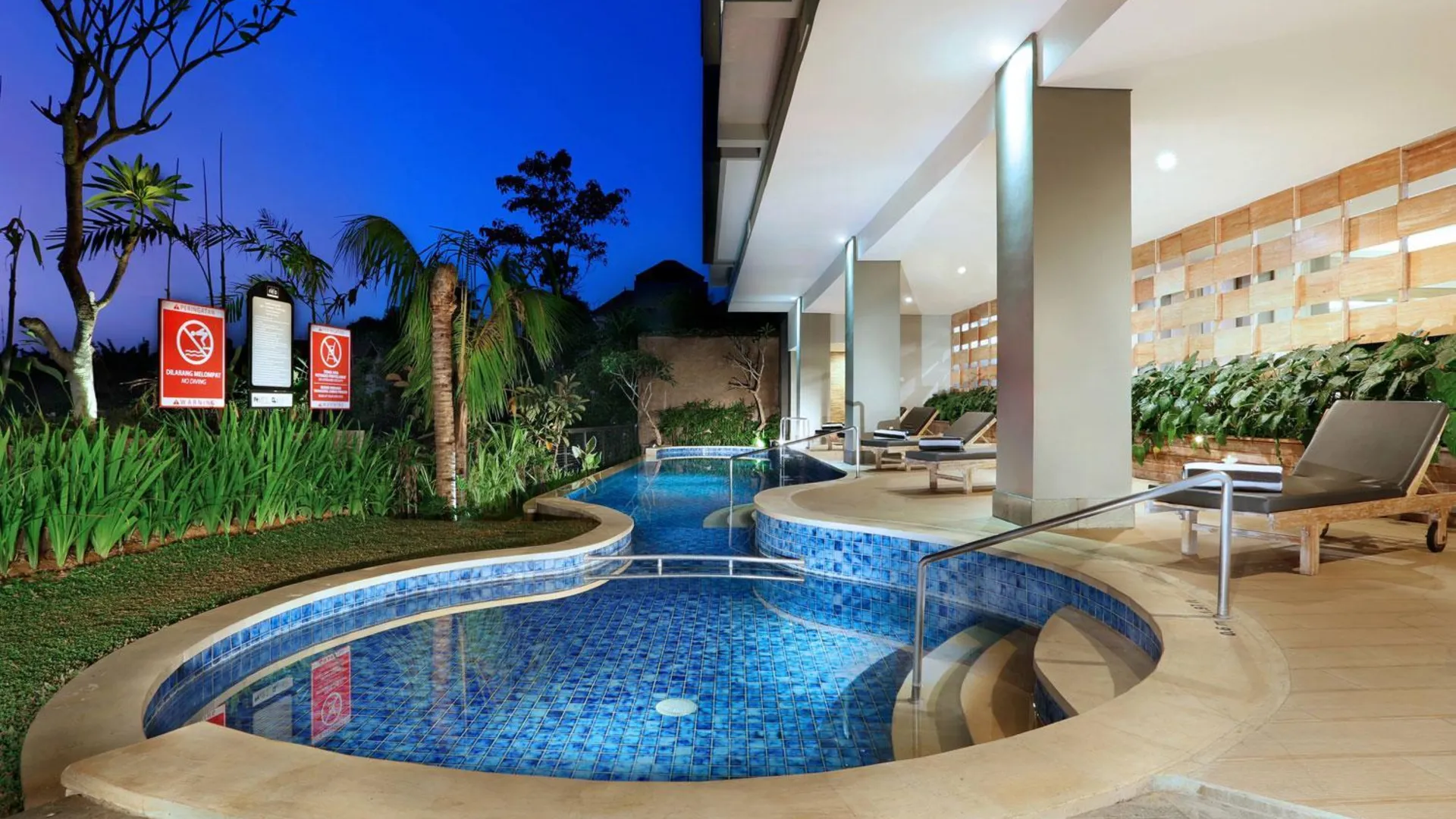 발리 호텔 네오 덴파사르 바이 애스턴 3성급 호텔 부대시설