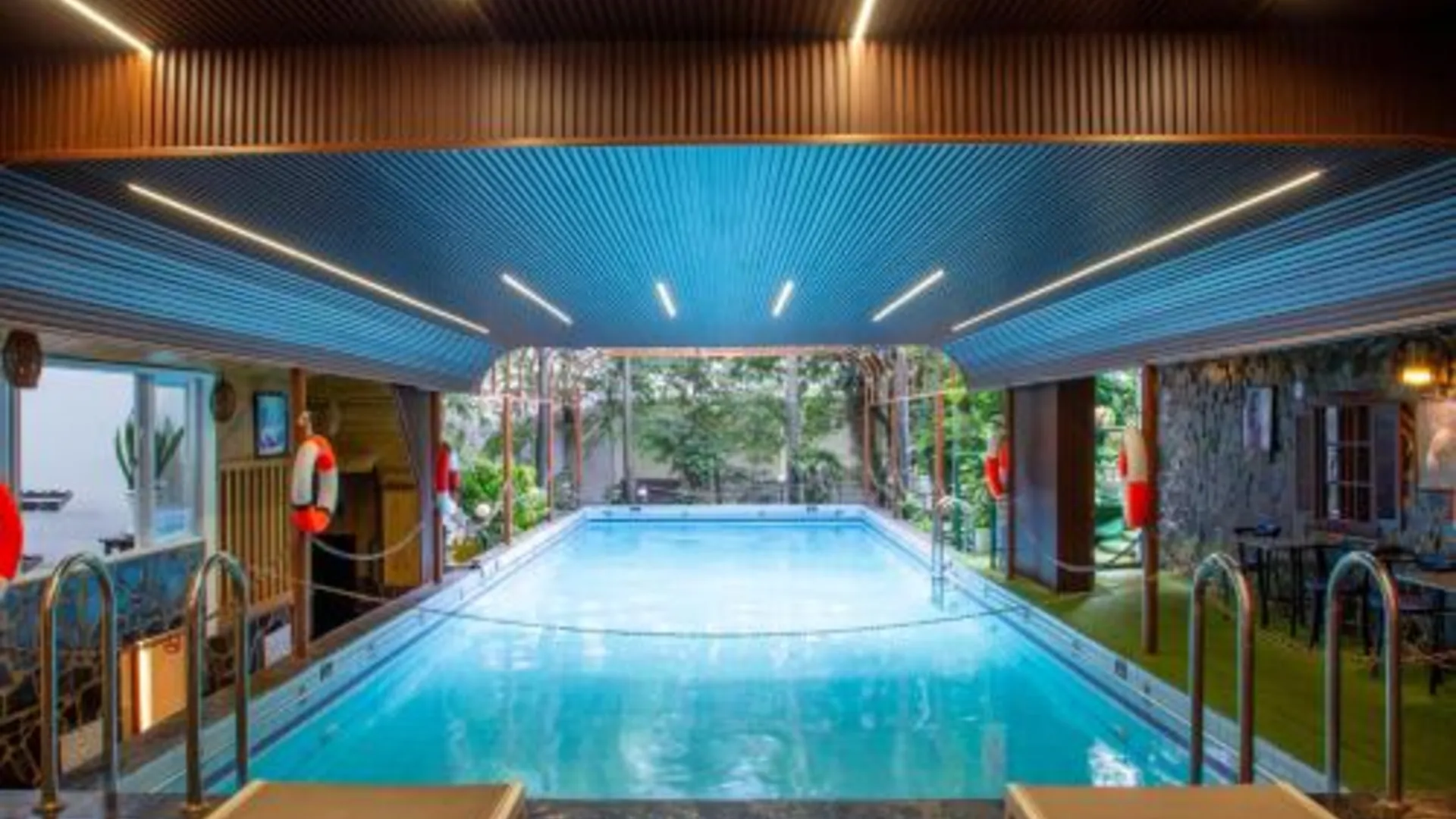 호치민 로얄 호텔 사이공 4성급 호텔 스위트룸