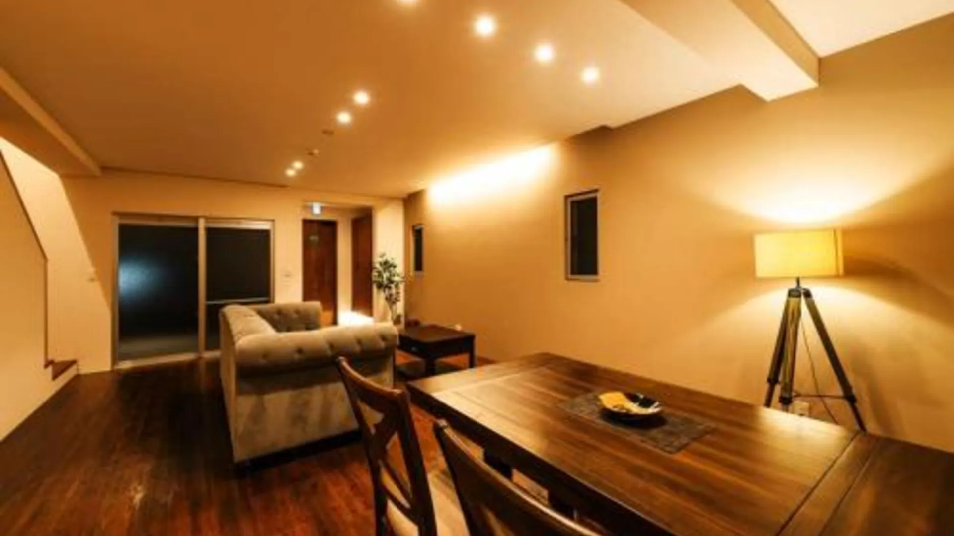 오키나와 본섬 D-and Stay HH.Y Resort Okinawa 4성급 게스트하우스 로비