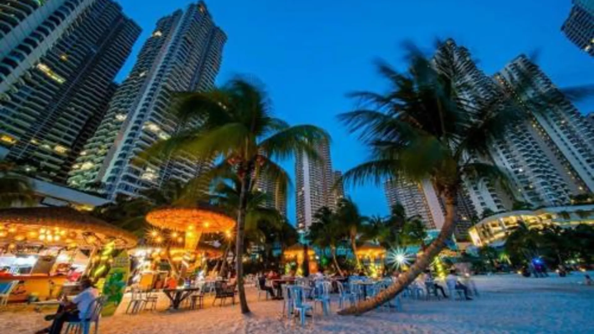 조호바루 / 조호르바루 풀씨뷰 컨트리 가든 6-13인 스마트 TV 70인치 위드 넷플릭스 -CG- 5성급 게스트하우스 전망