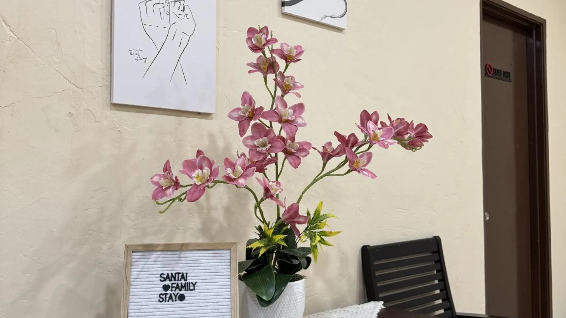 세리 만중 세리 만중의 아파트먼트 (m², 침실 4개, 프라이빗 욕실 4개) 3성급 싱글룸 스위트룸