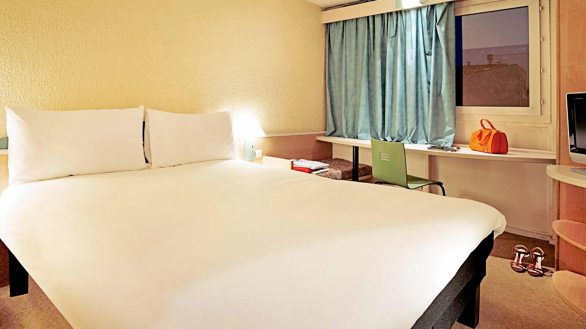 포르투 이비스 포르투 센트로 상 벤토 호텔 2성급 호텔 스위트룸