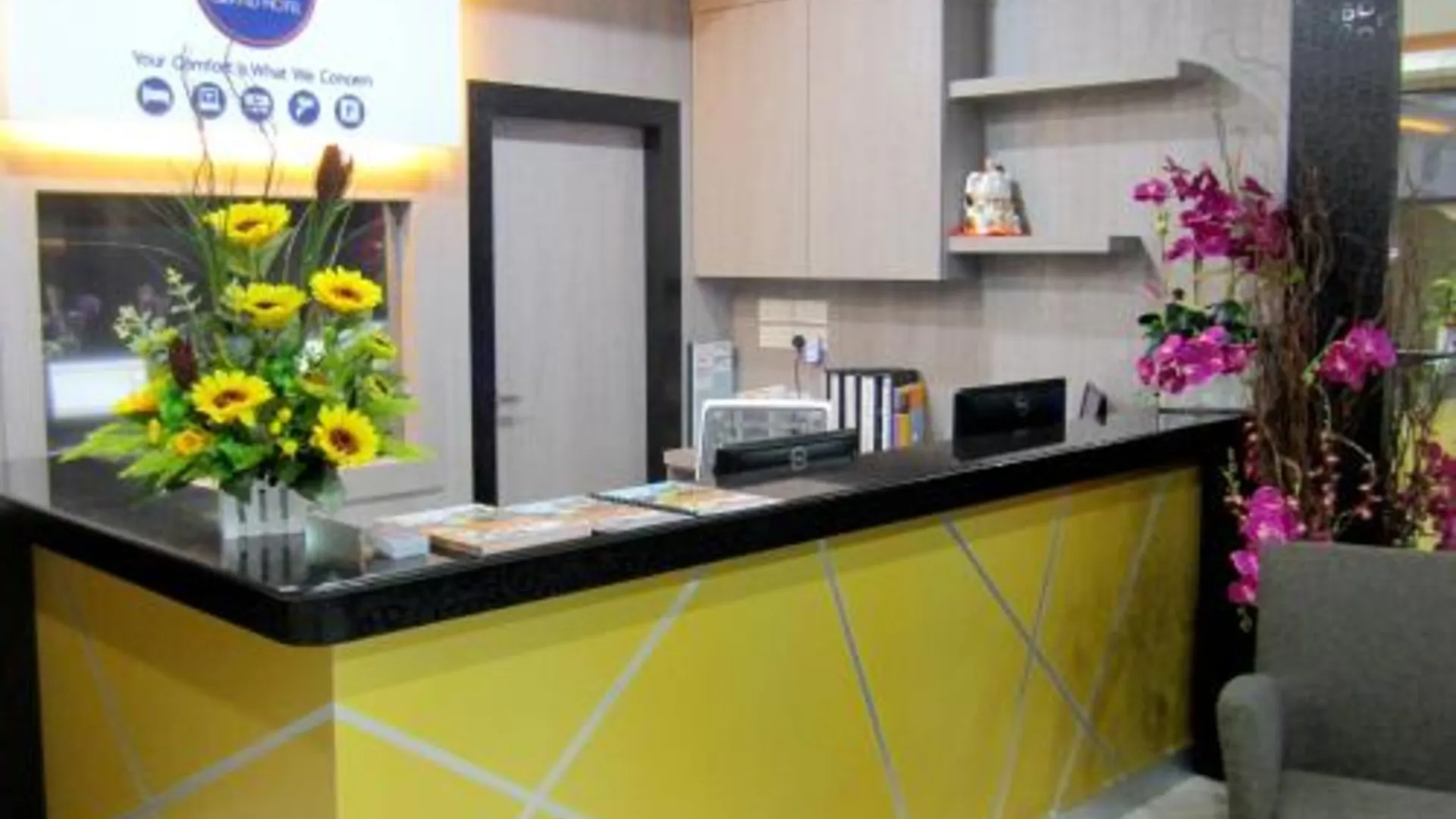 바투 파핫 RG 그랜드 호텔 2성급 호텔 외관