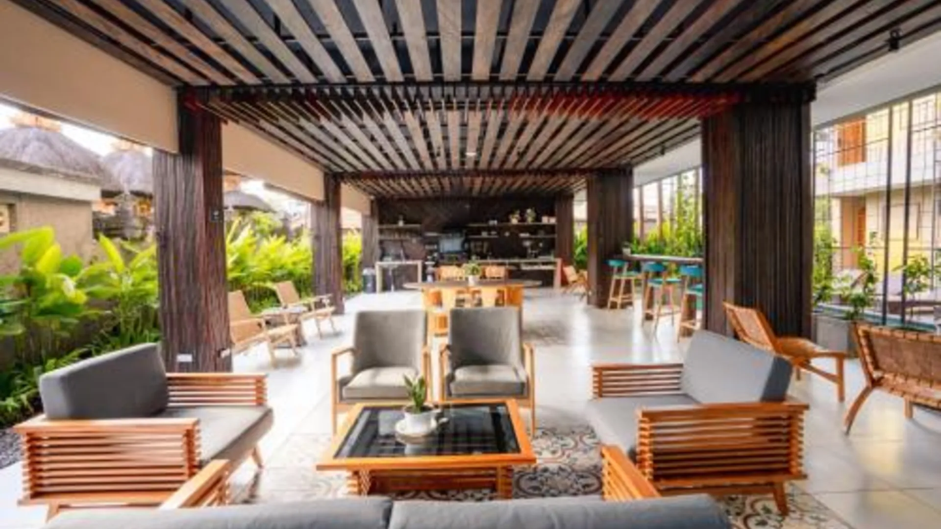 발리 타나가 코리빙 3성급 호텔 로비