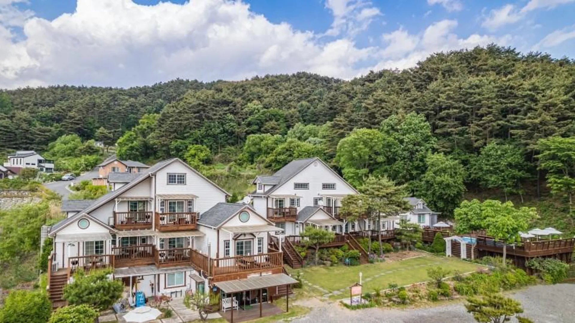 횡성 횡성 헬로우412펜션 2성급 게스트하우스 레스토랑