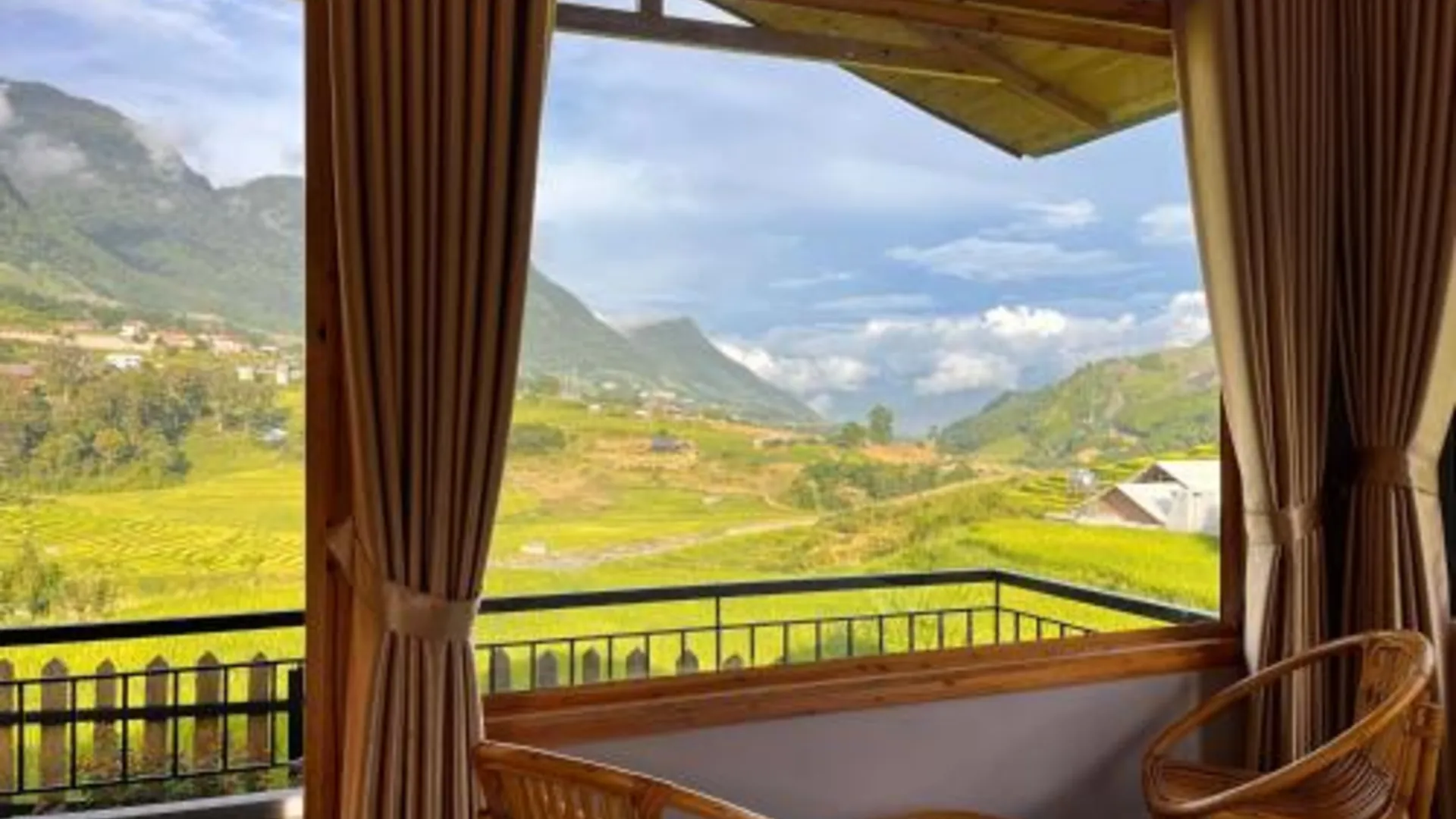 사파 S 플러스 방갈로 5성급 게스트하우스 로비