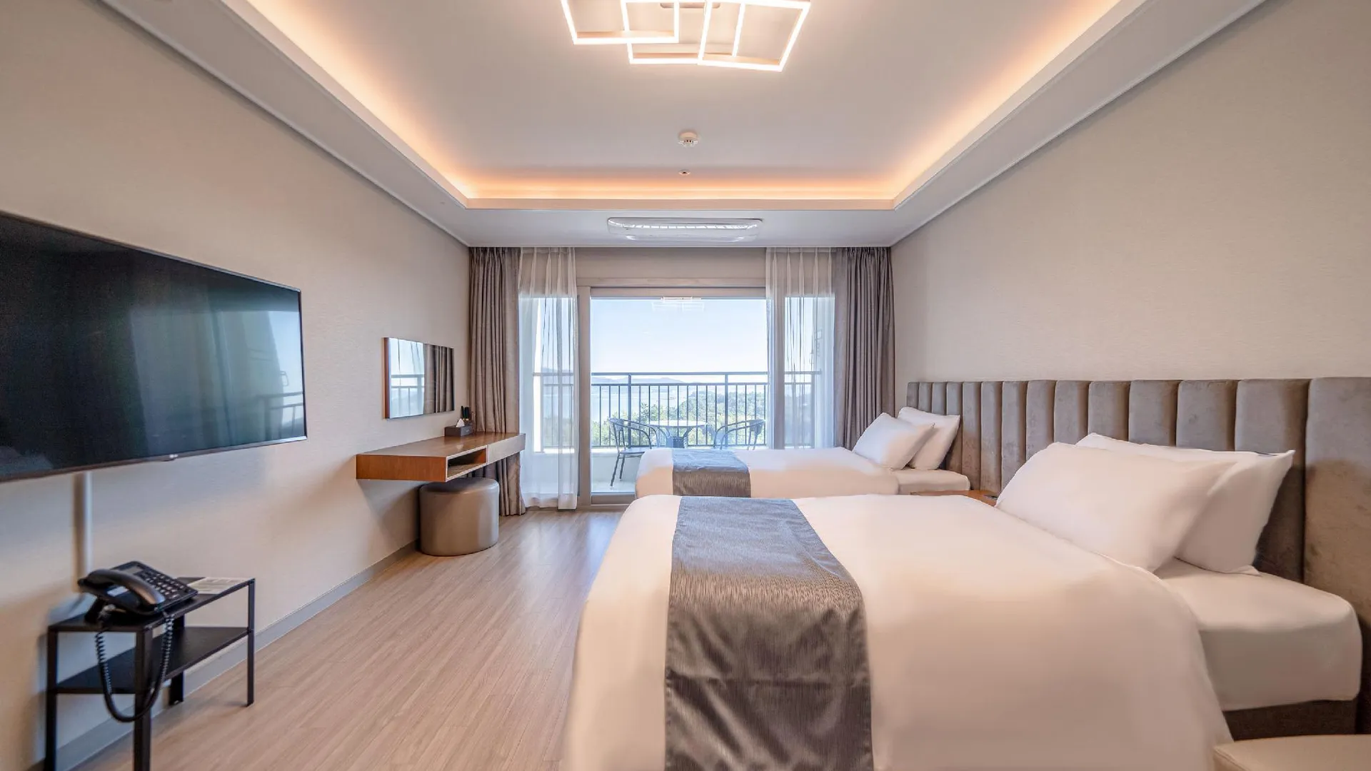 강진군 다산베아채 골프앤리조트 호텔 스위트룸