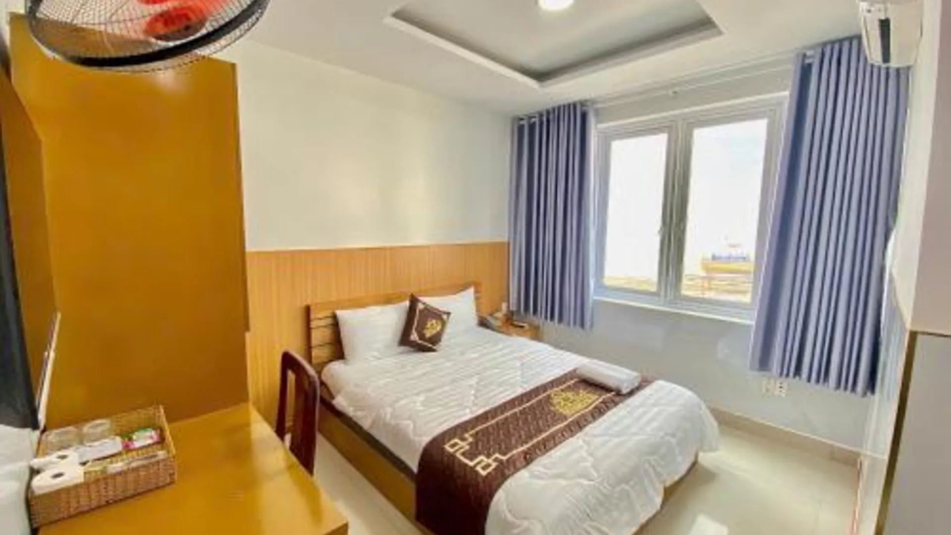 호치민 푸흥 호텔 2성급 호텔 전망