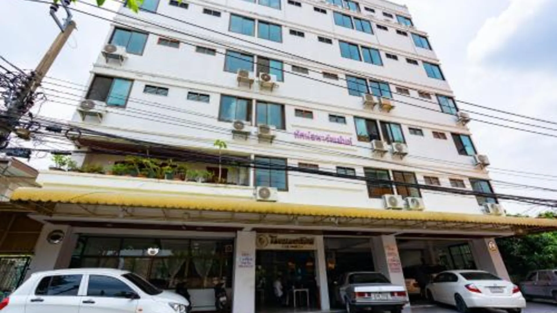 방콕 탓 레지던스 2성급 호텔 수영장